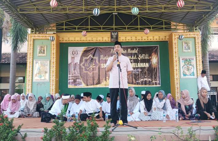 SMPN 1 Welahan Bershalawat Sebagai Ekspresi Cinta Nabi Muhammad SAW.