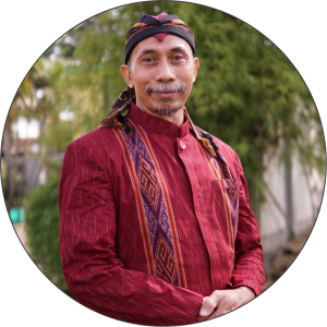 Nur Arif Junaedi, S.Pd